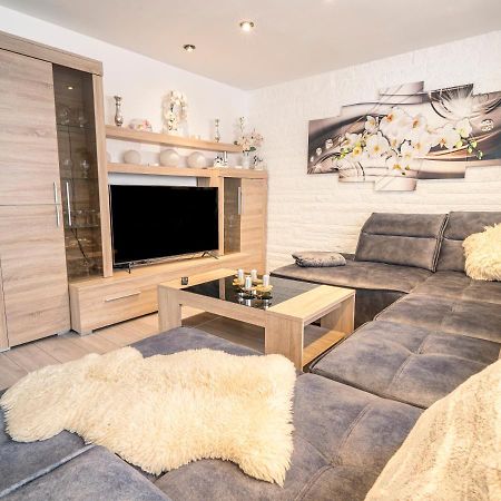 Truth Fuer 5 - King Size Betten, Kamin, Garten, Xxl Couch, Smart-Tv Дортмунд Екстер'єр фото